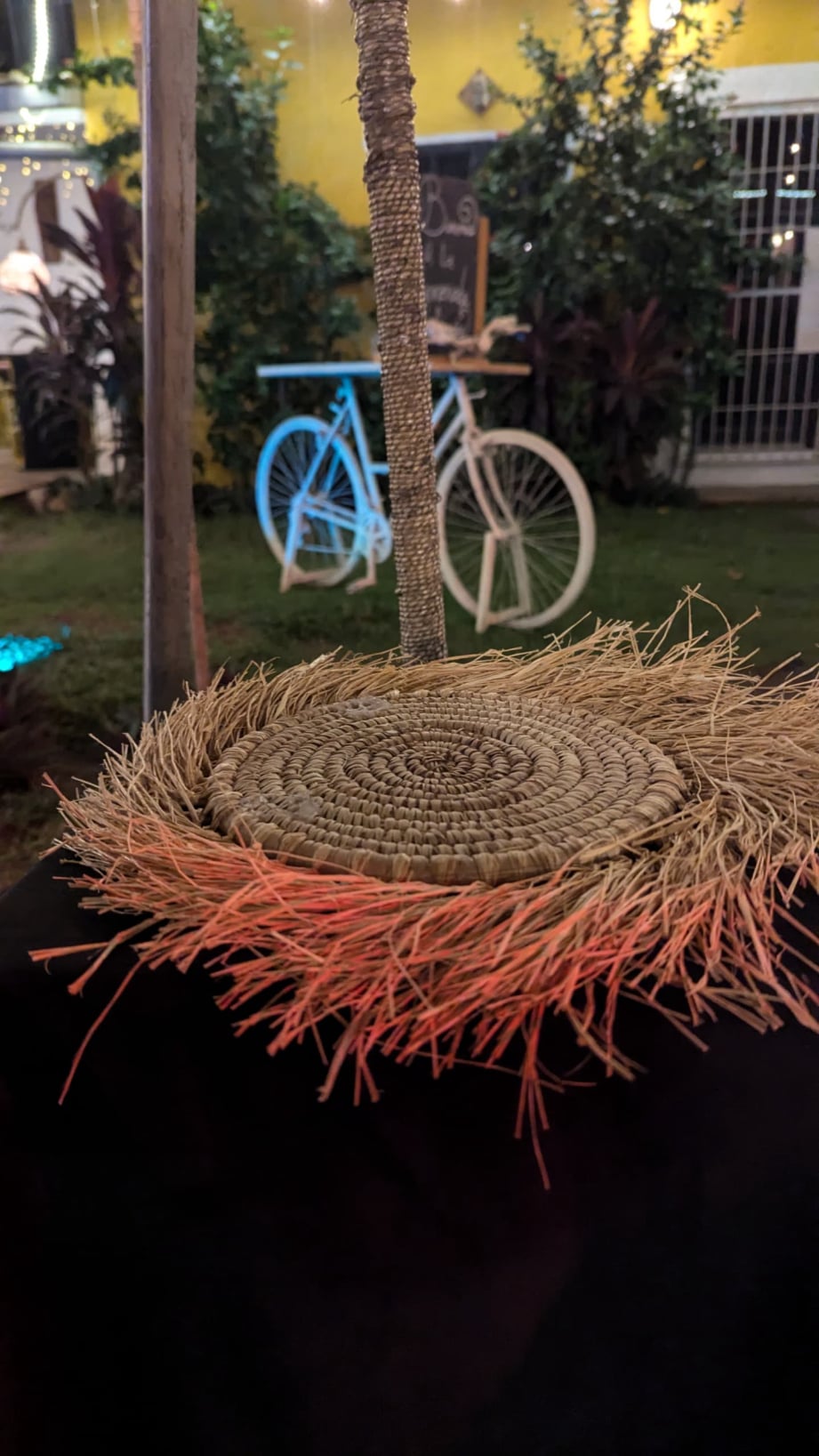 Jardim e quartos da La Maison de Canelya em Fidjrossè – foto 3